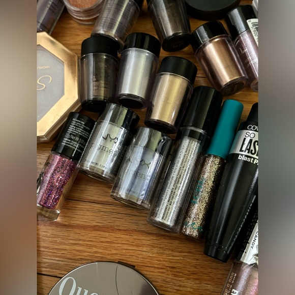 Make up bundle - Picture 5 of 8